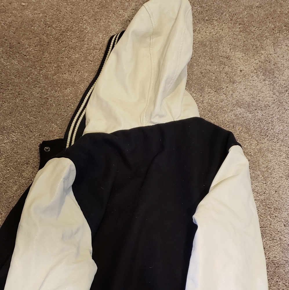Jacket - Picture 4 of 4
